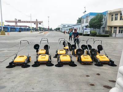 某物資儲(chǔ)備部門采購合美無動(dòng)力掃地車，提升地面清潔效率